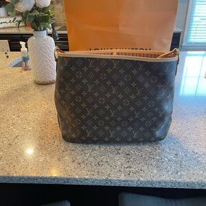 Brand new never used Louis Vuitton Delightful MM Monogram (Retired)